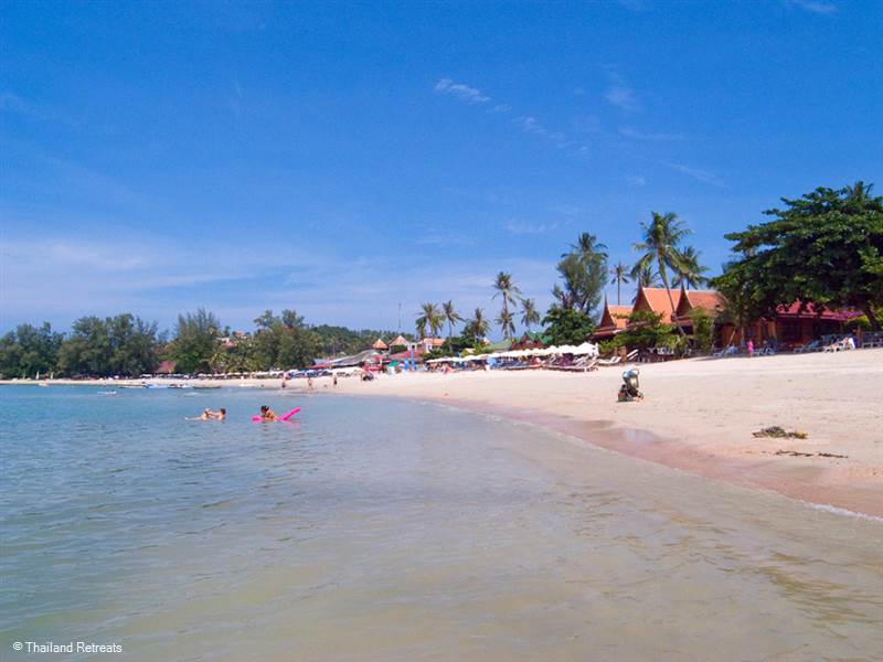 Renting a villa near Choeng Mon Beach Koh Samui