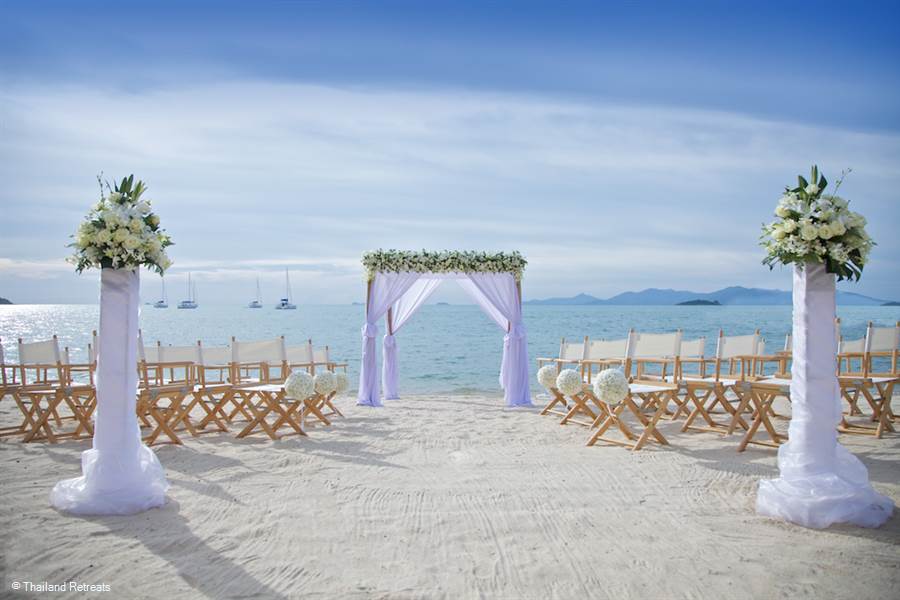 Getting married in a private beach villa in Koh Samui
