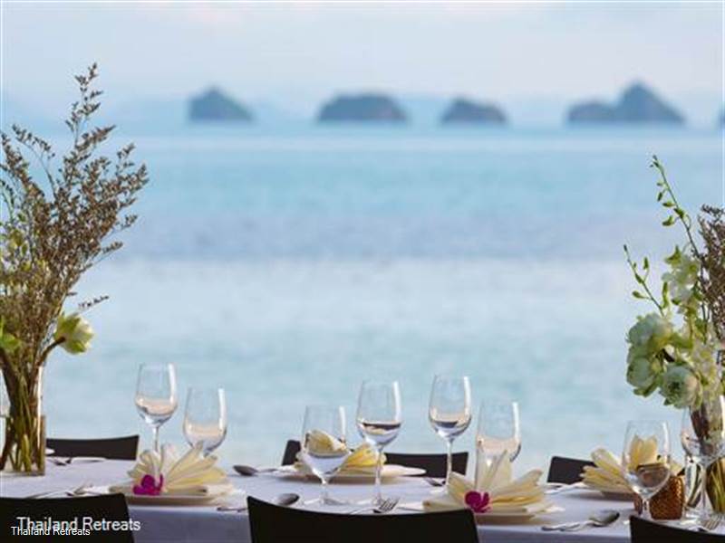 Why You Should Book a Villa with a Chef for an Unforgettable Experience