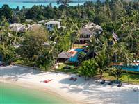 Koh Samui or Phuket? We have arranged villa stays on both islands for over 20 years. Weather, beaches, flights and villas compared to help you choose.