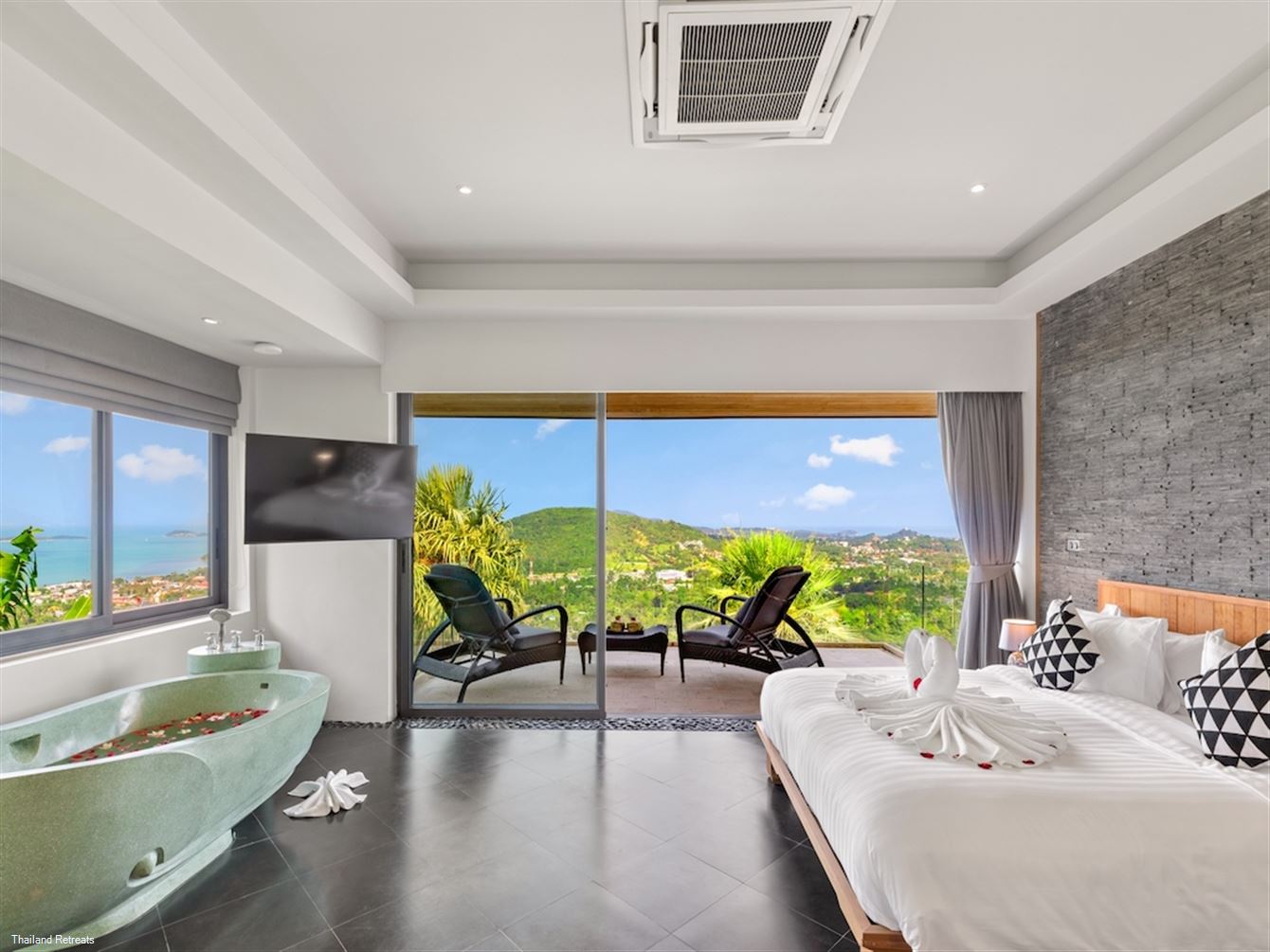 Villa Firefly