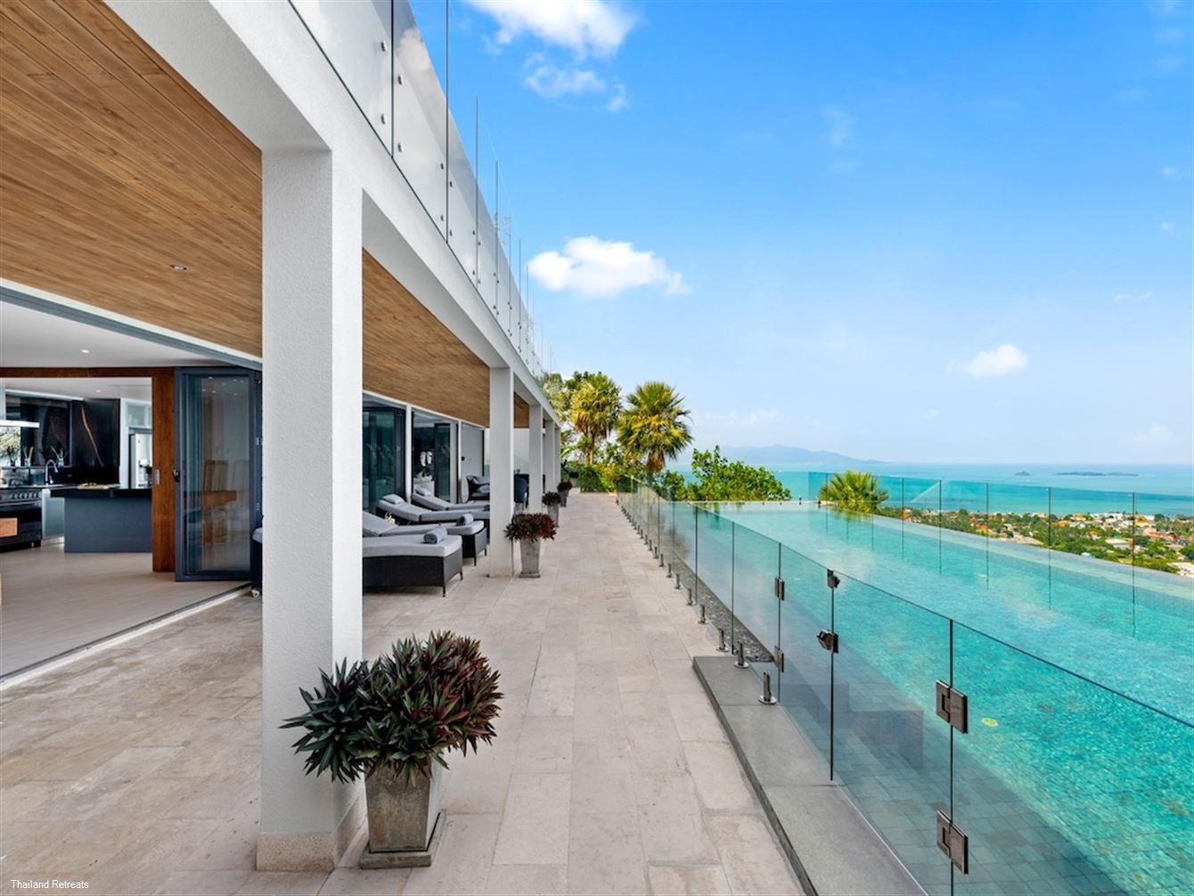 Villa Firefly