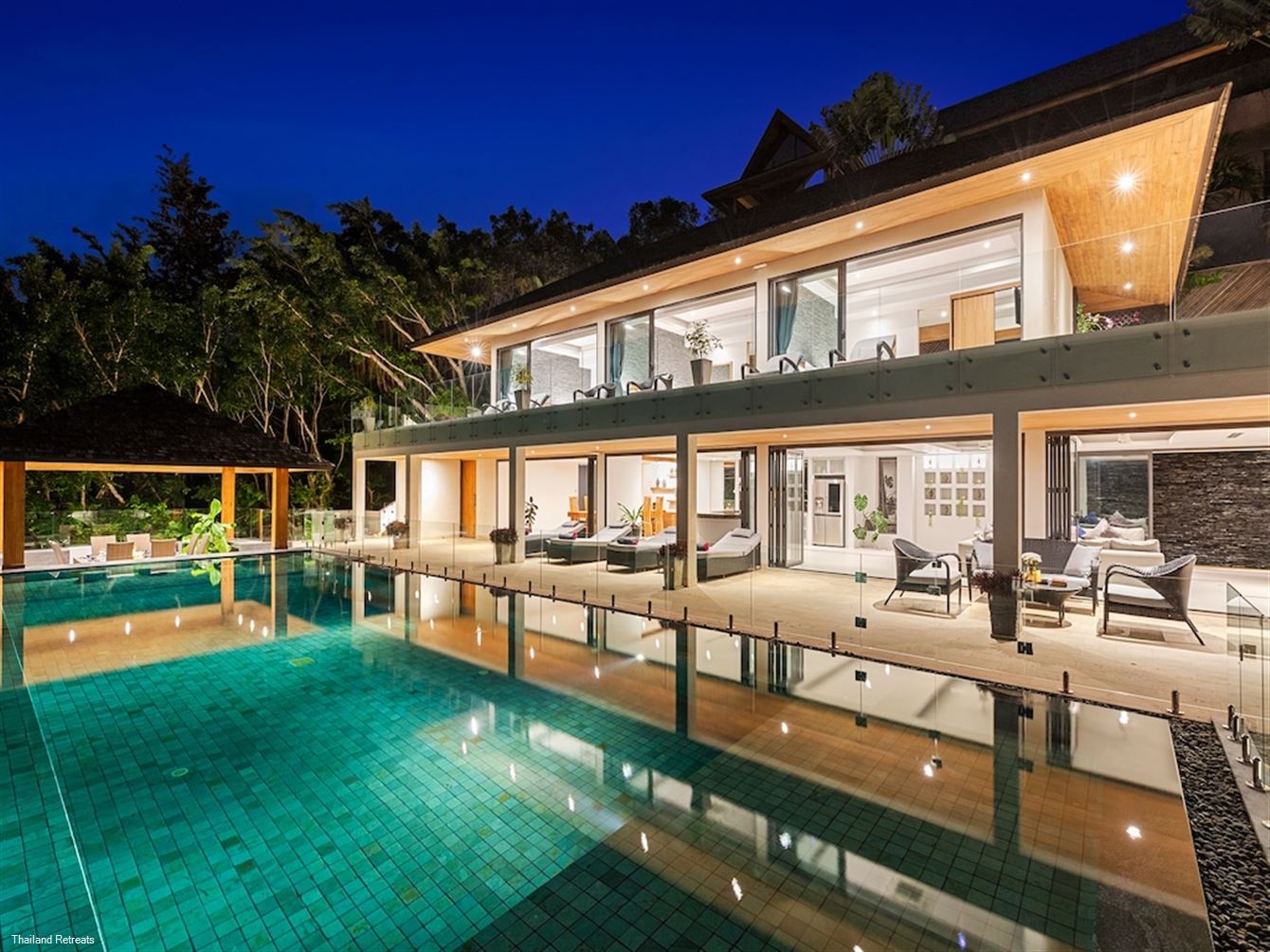 Villa Firefly