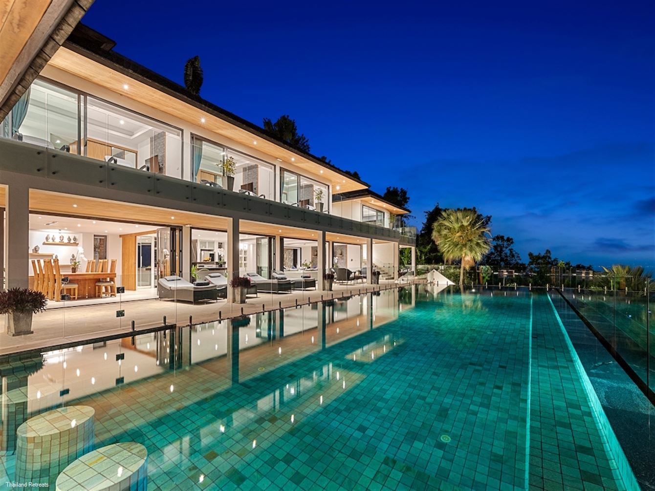 Villa Firefly