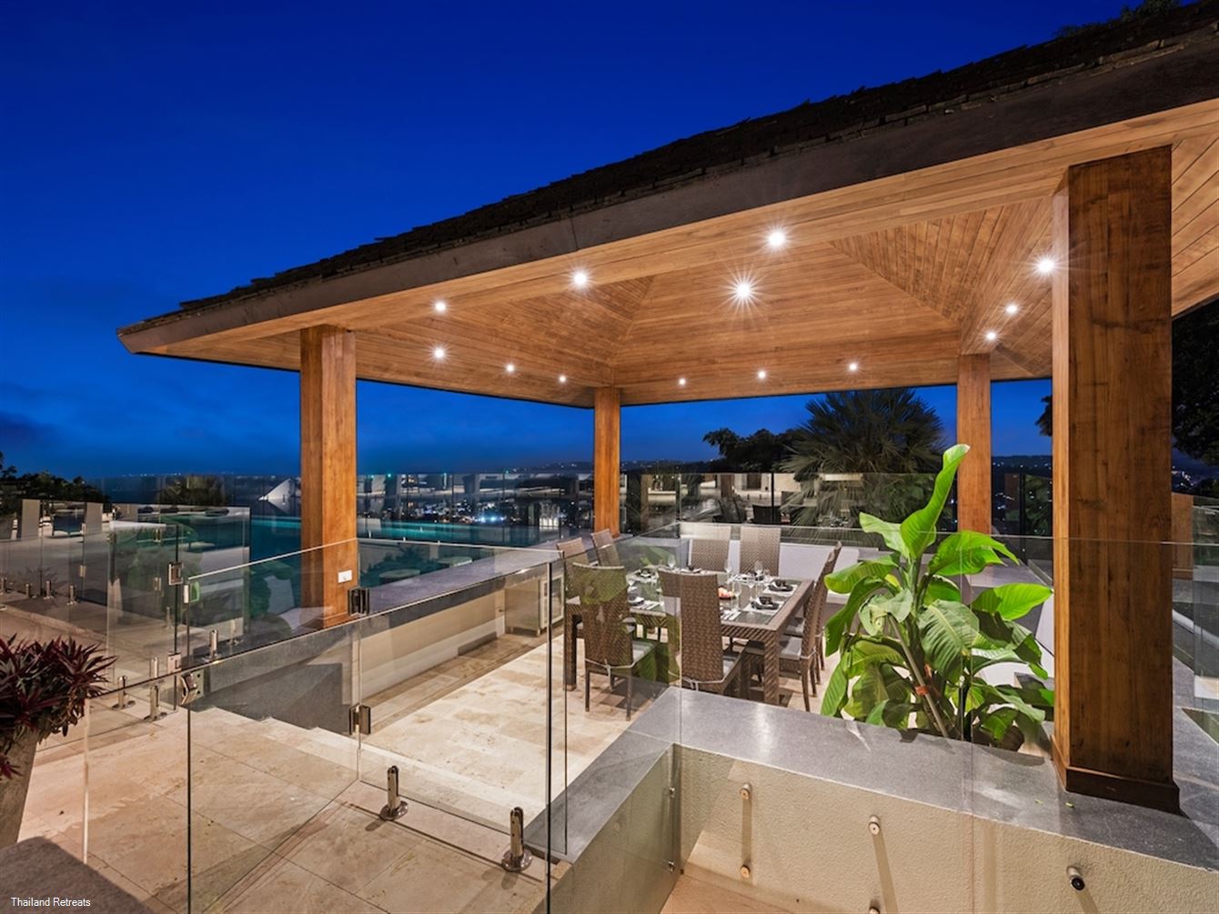 Villa Firefly