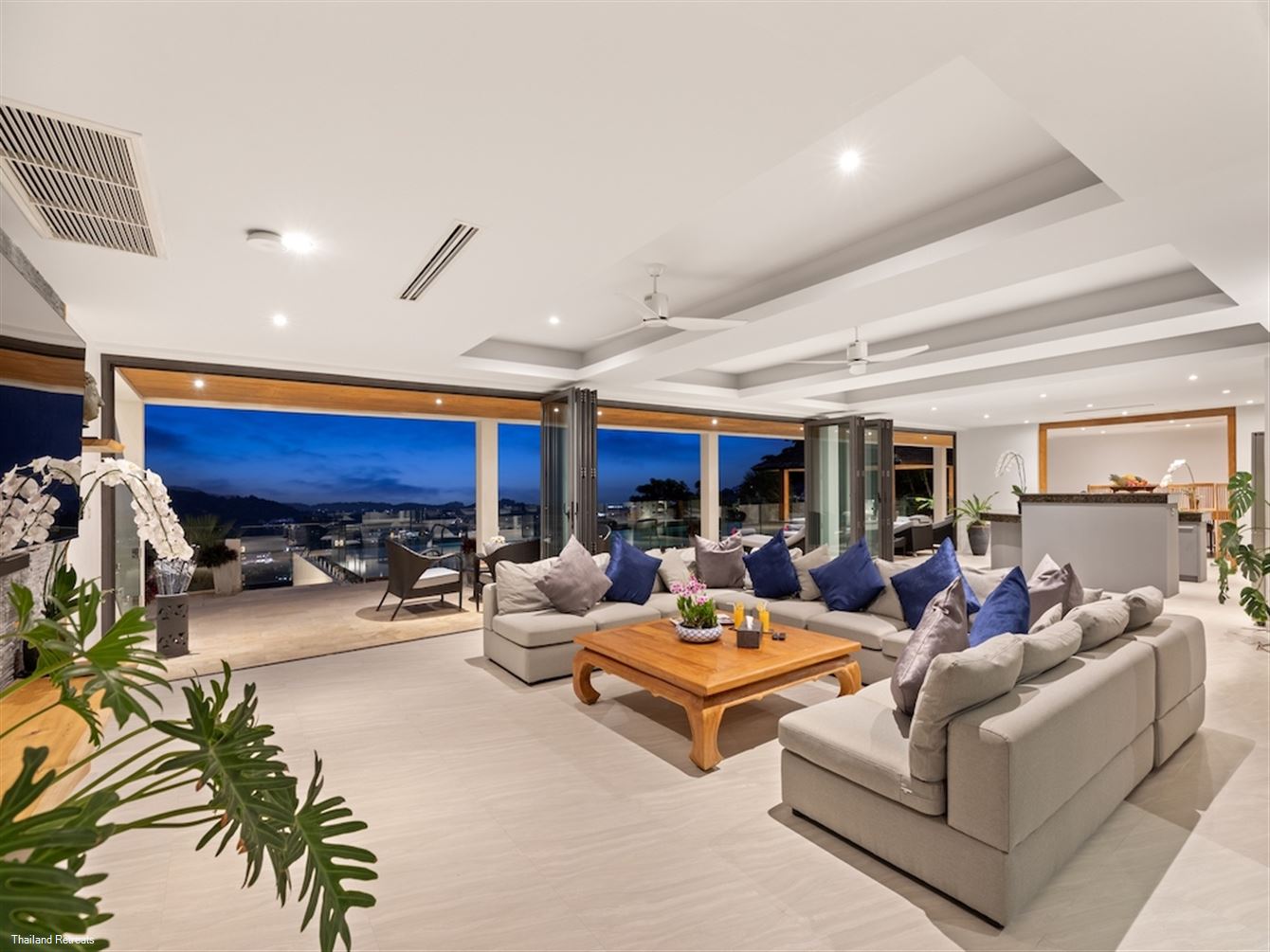 Villa Firefly