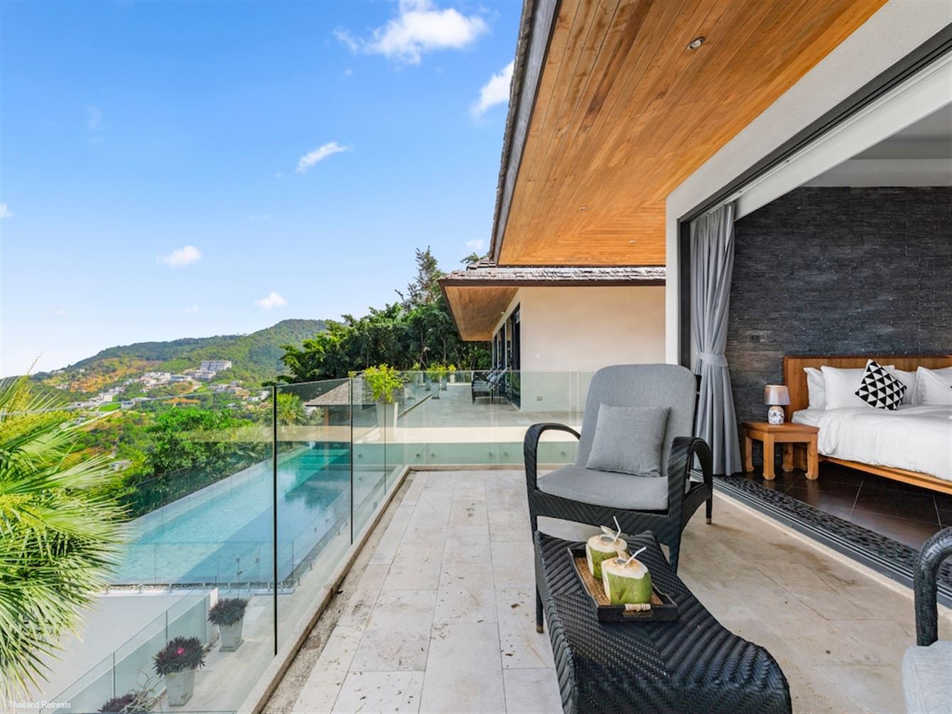 Villa Firefly