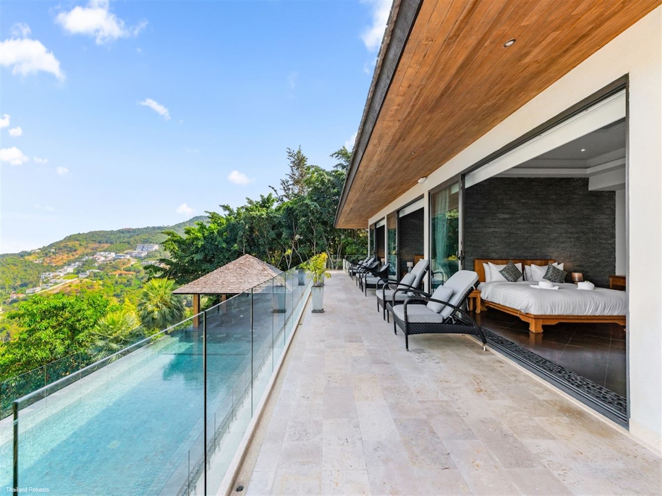 Villa Firefly