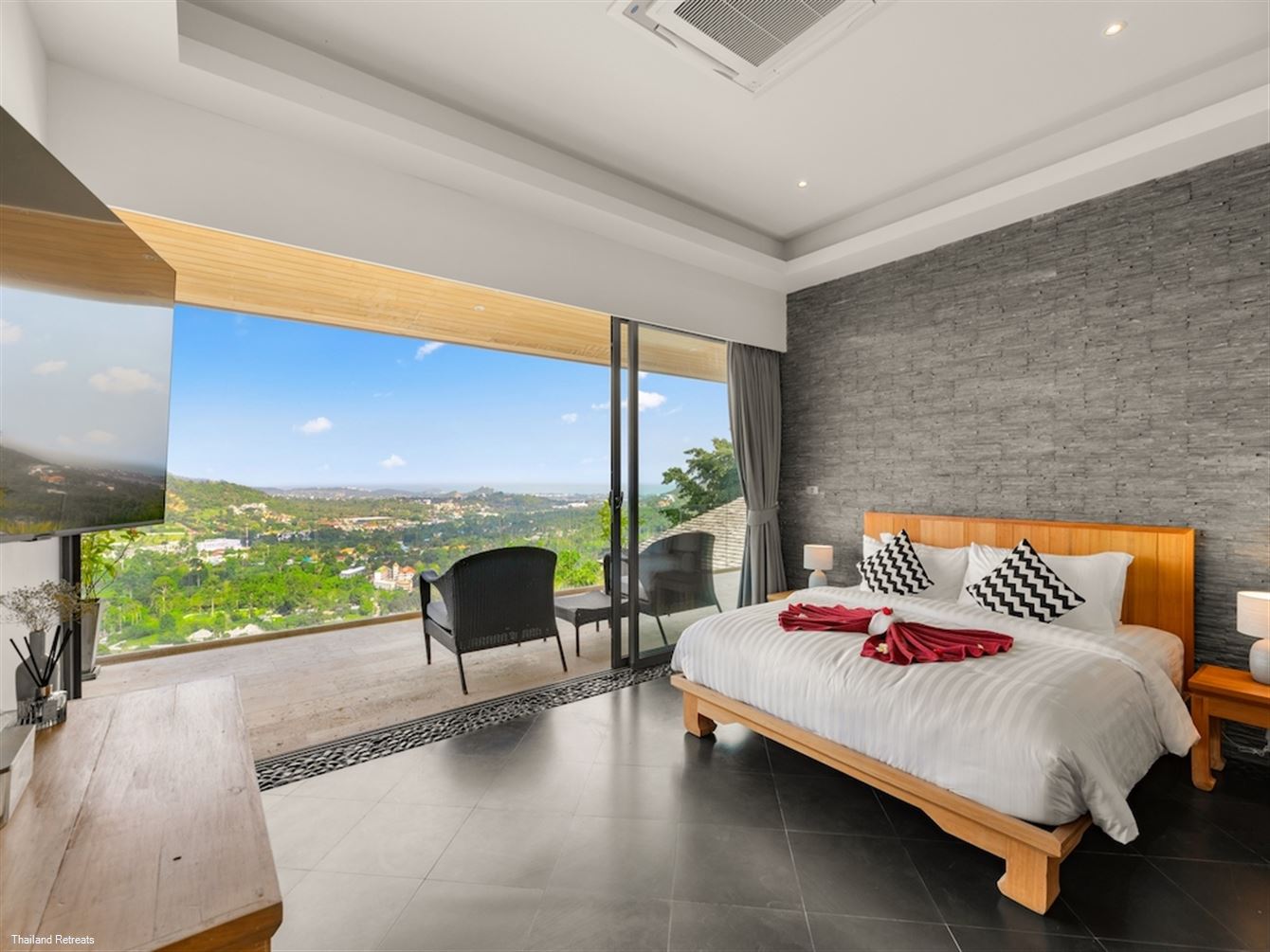 Villa Firefly