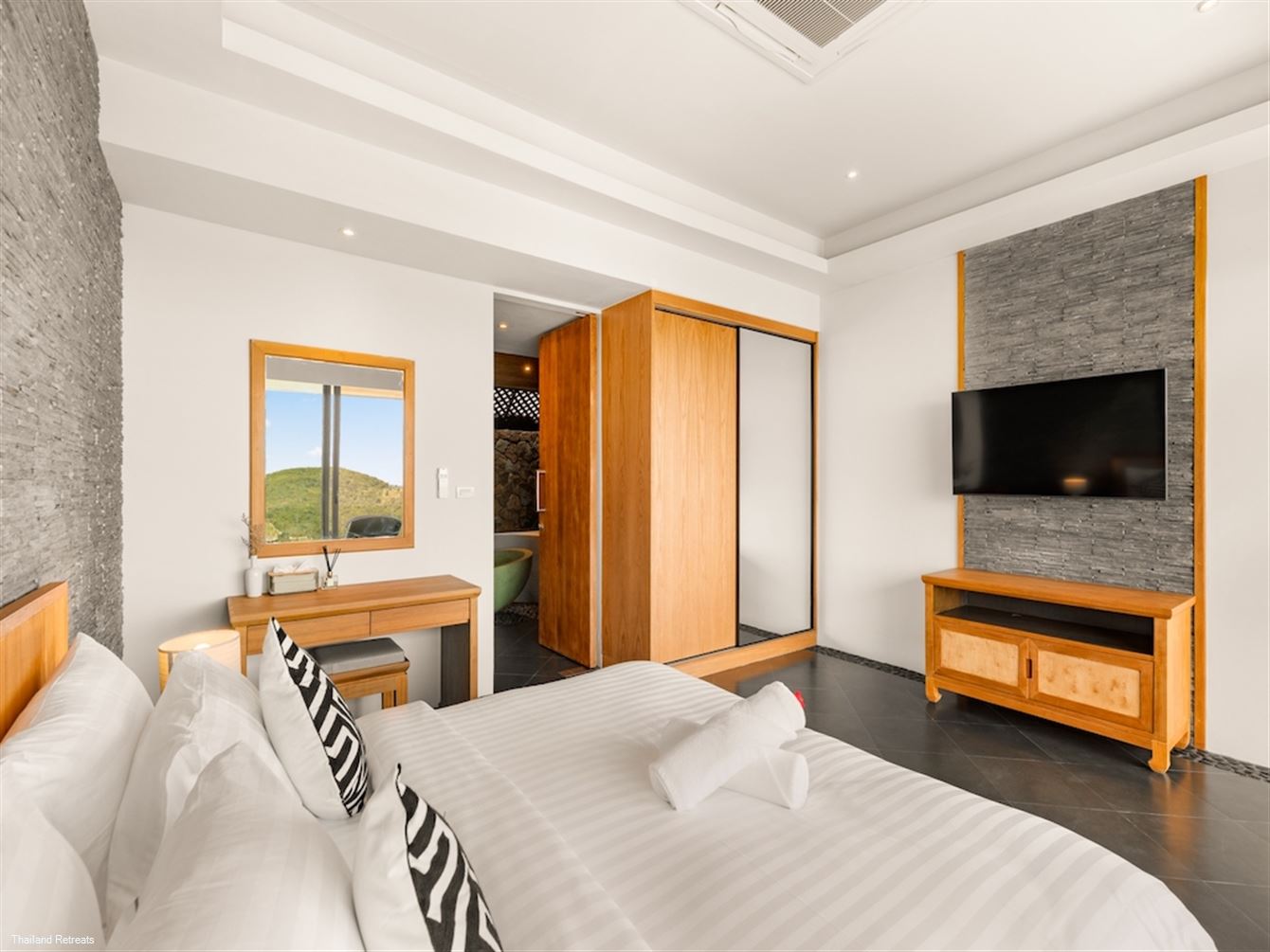 Villa Firefly