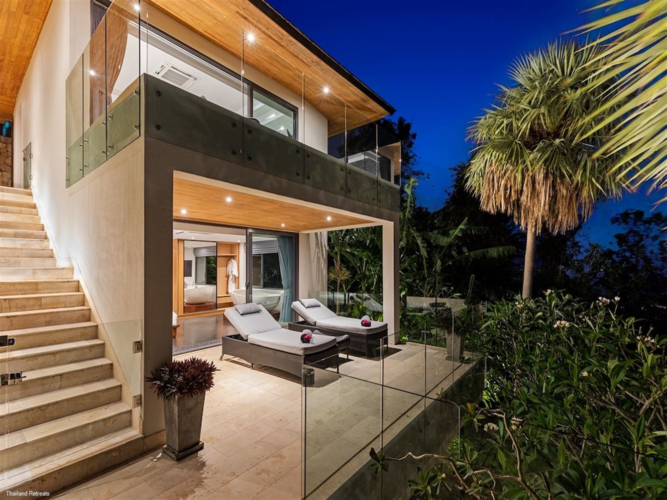 Villa Firefly