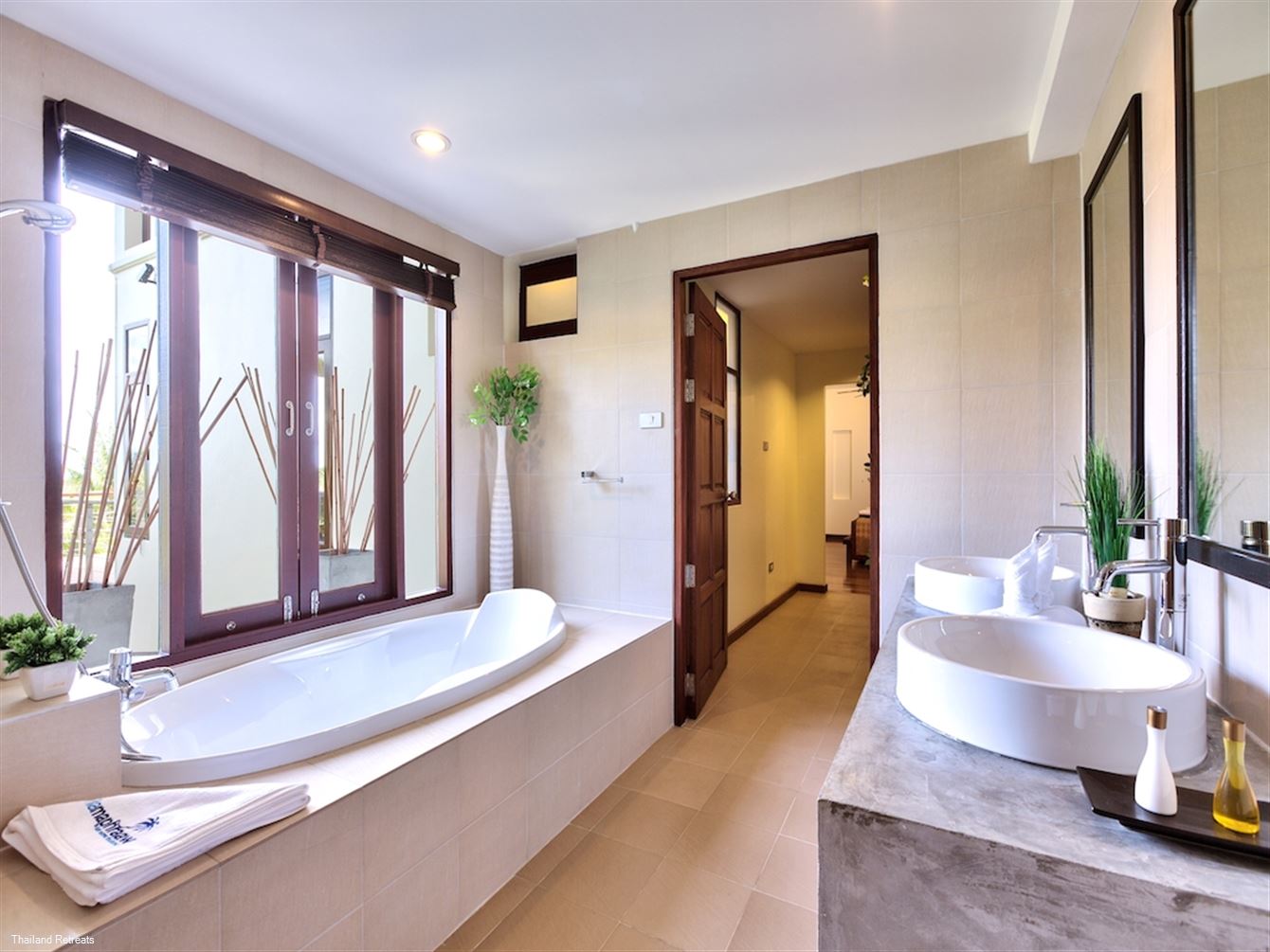 Baan Maphraaw