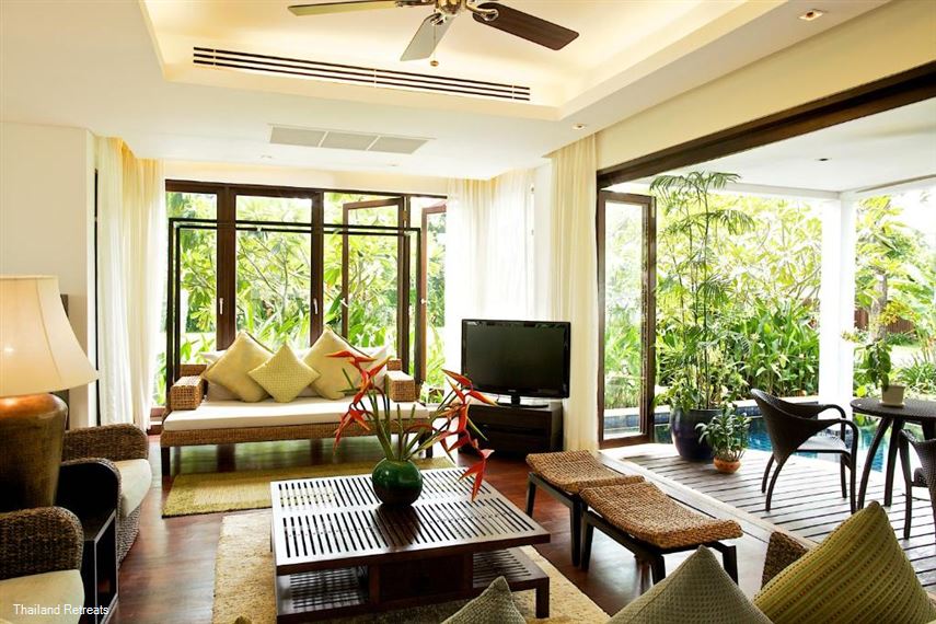 Heliconia pool Villa