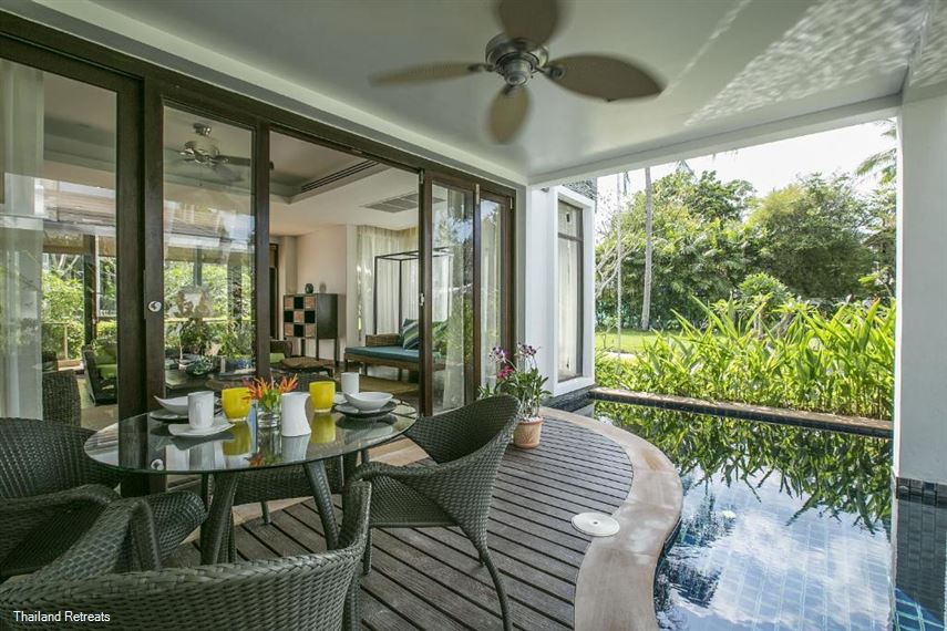 Heliconia pool Villa