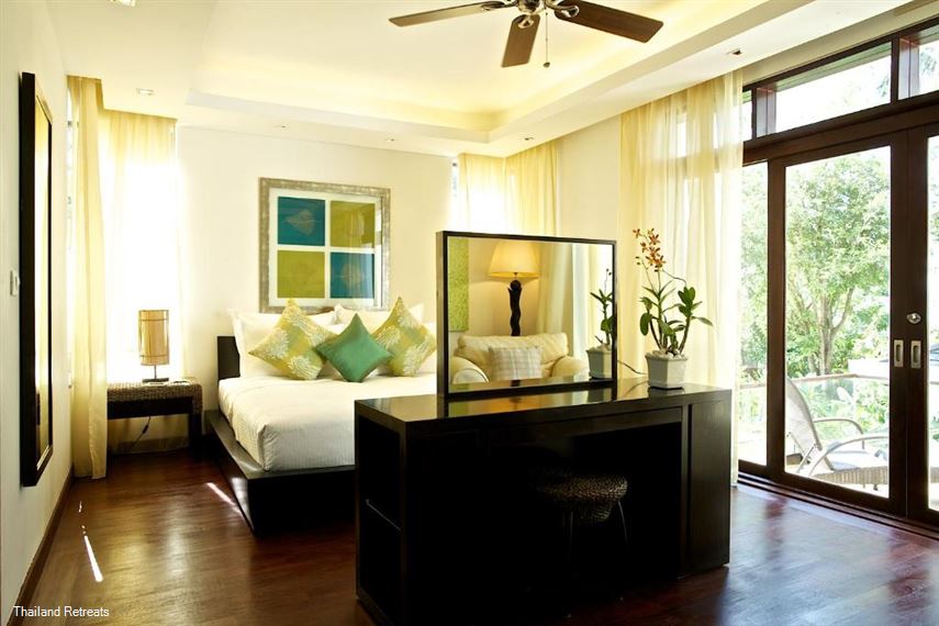 Heliconia pool Villa