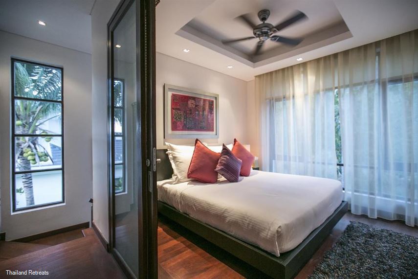 Heliconia pool Villa