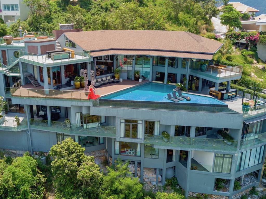 Villa Skyfall