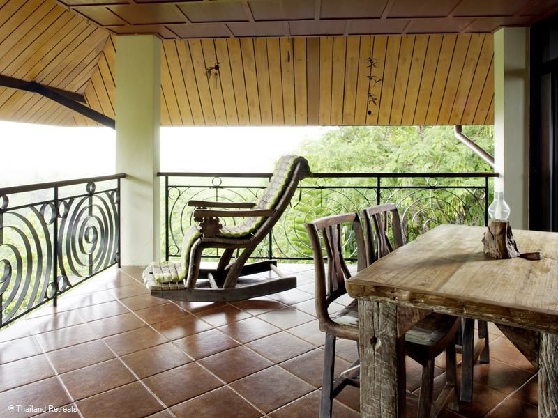 Thara Bayview villa