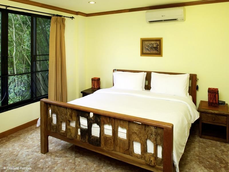 Thara Bayview villa