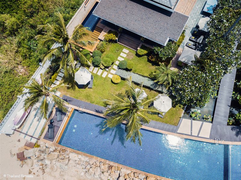 The Lotus Beach villa