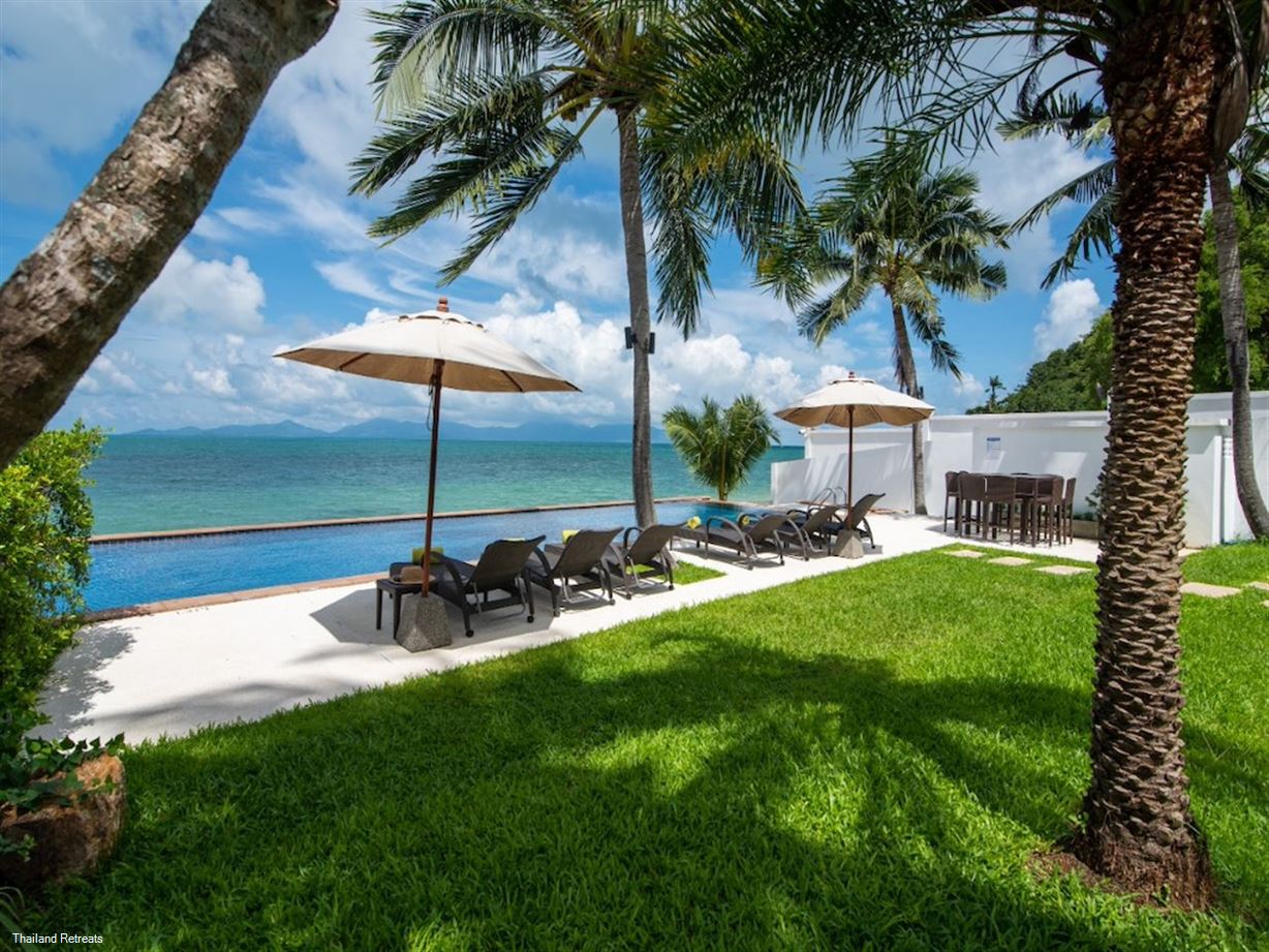 The Lotus Beach villa