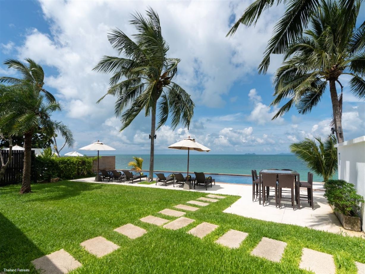 The Lotus Beach villa