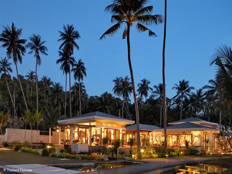 The Lotus Beach villa