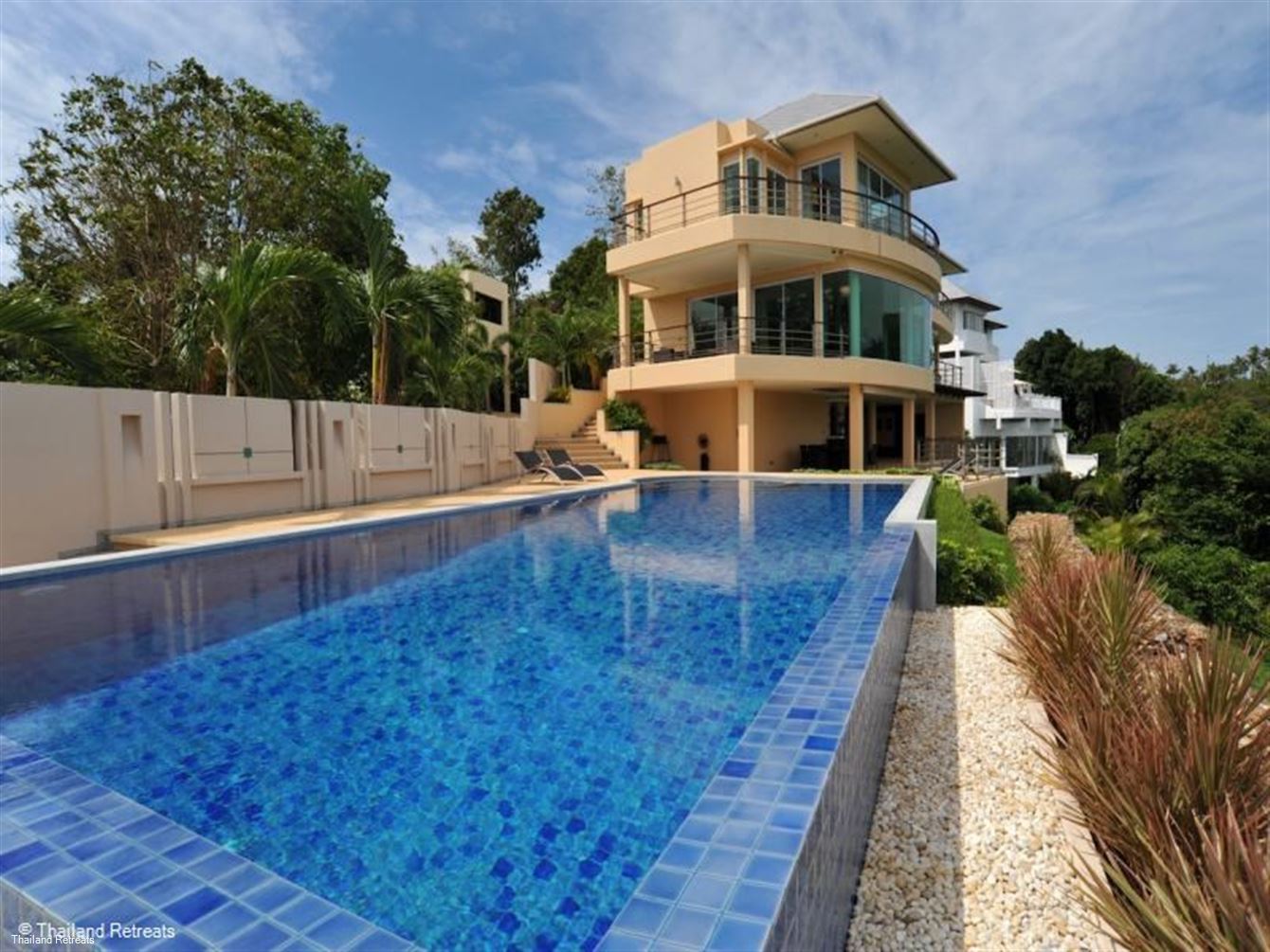 Villa Akira