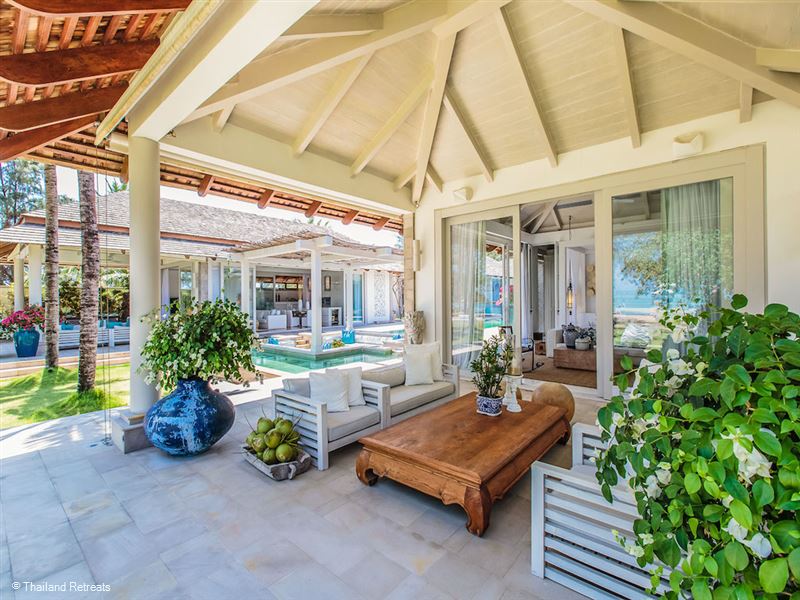 Mia Beach Villa