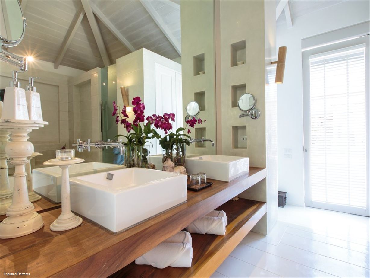 Mia Beach Villa