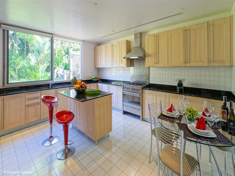Villa Samakee