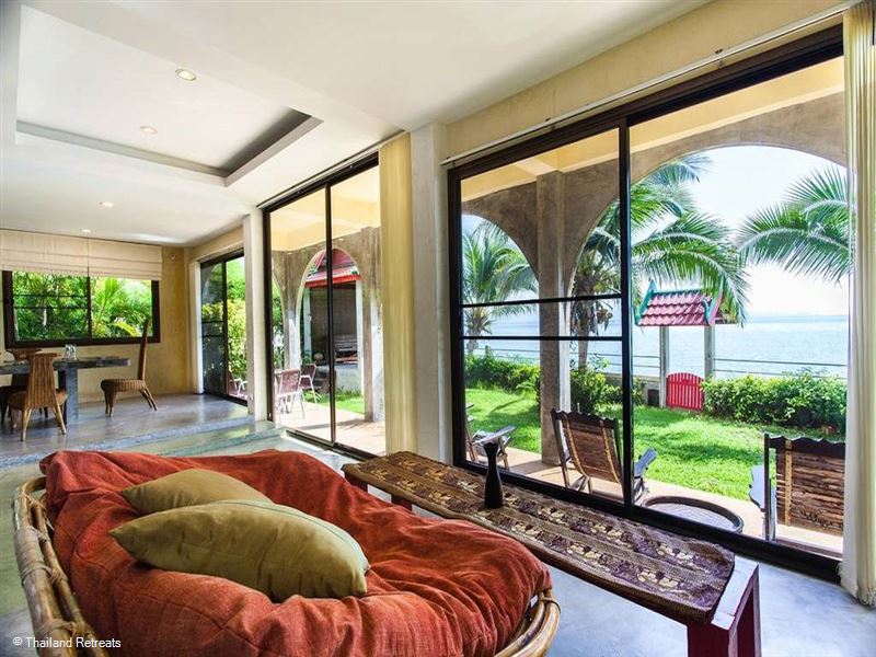 Charu Bay Villa
