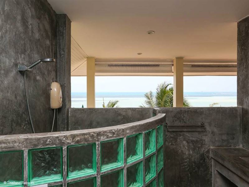 Charu Bay Villa