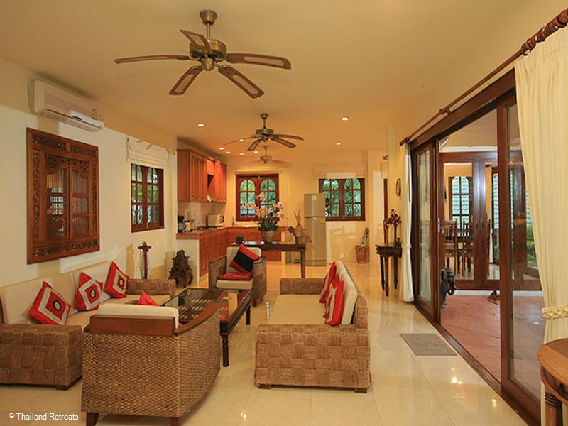 Idyllic Grand Villas