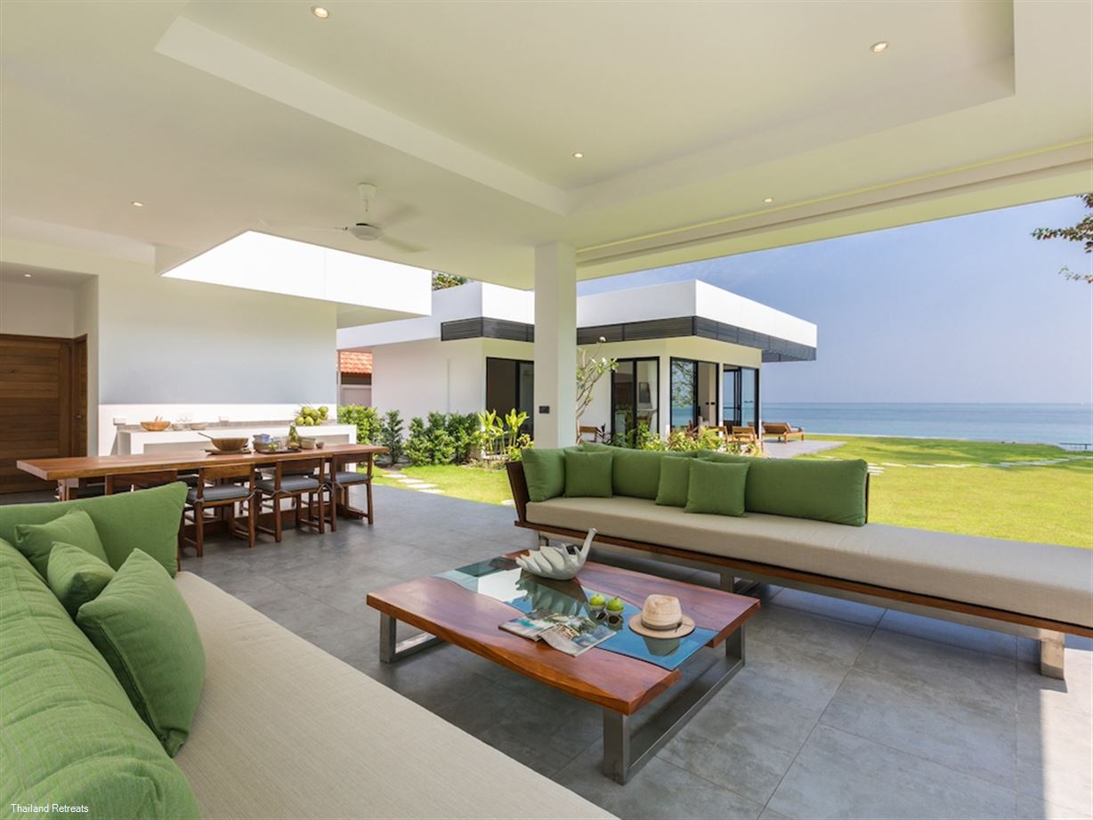 Villa Thansamaay