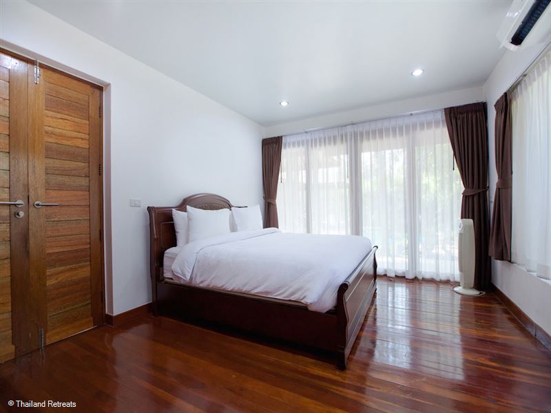 Baan Rengron
