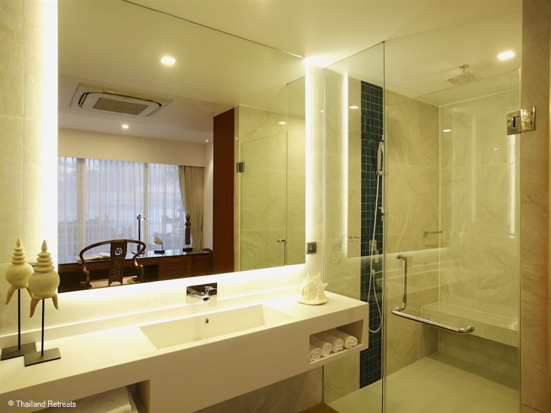 Bluesiam Villa