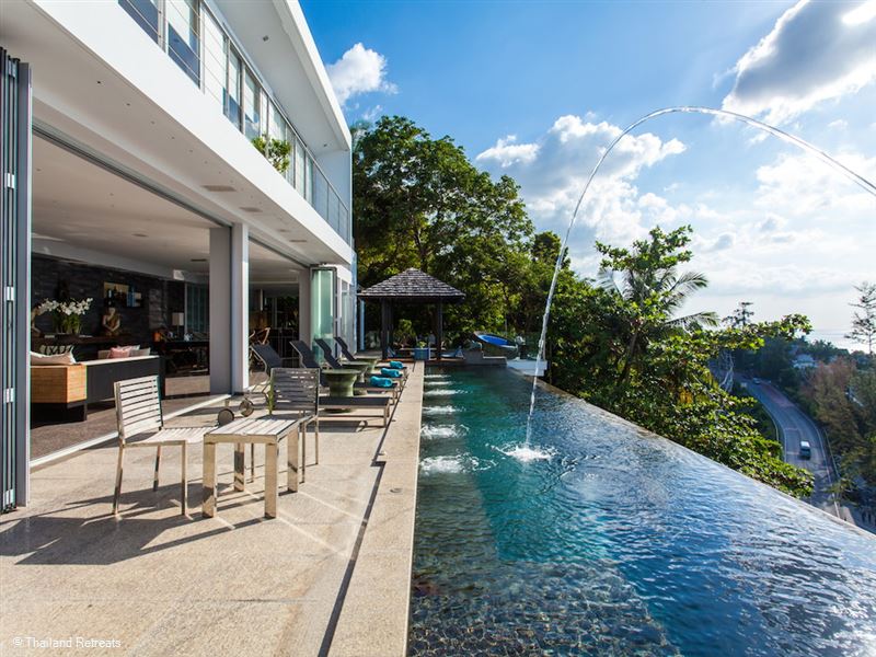 Bluesiam Villa