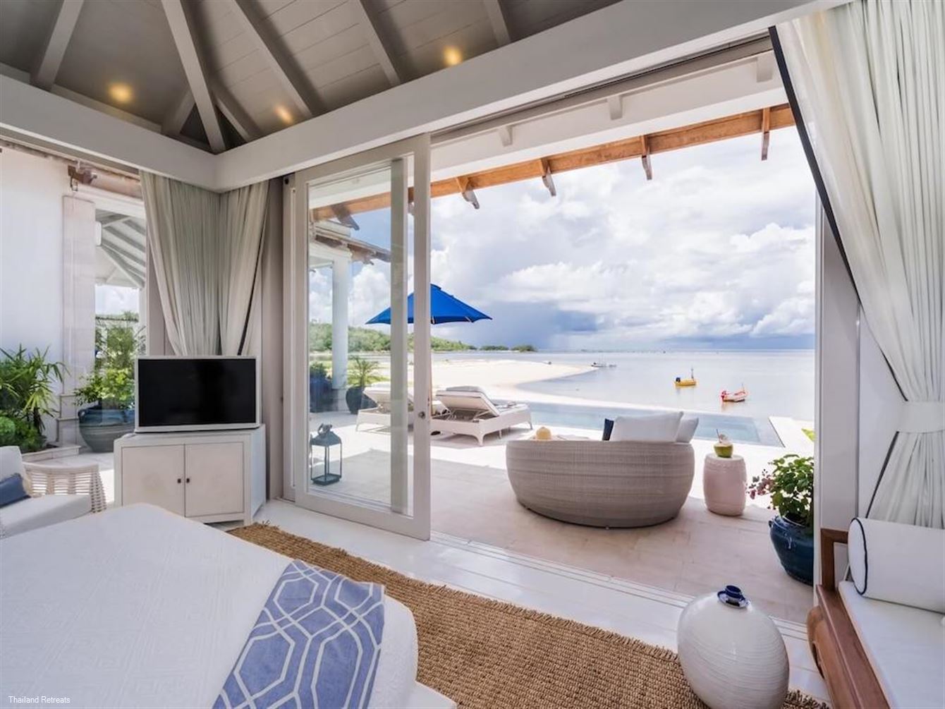 Mia Ocean Villa