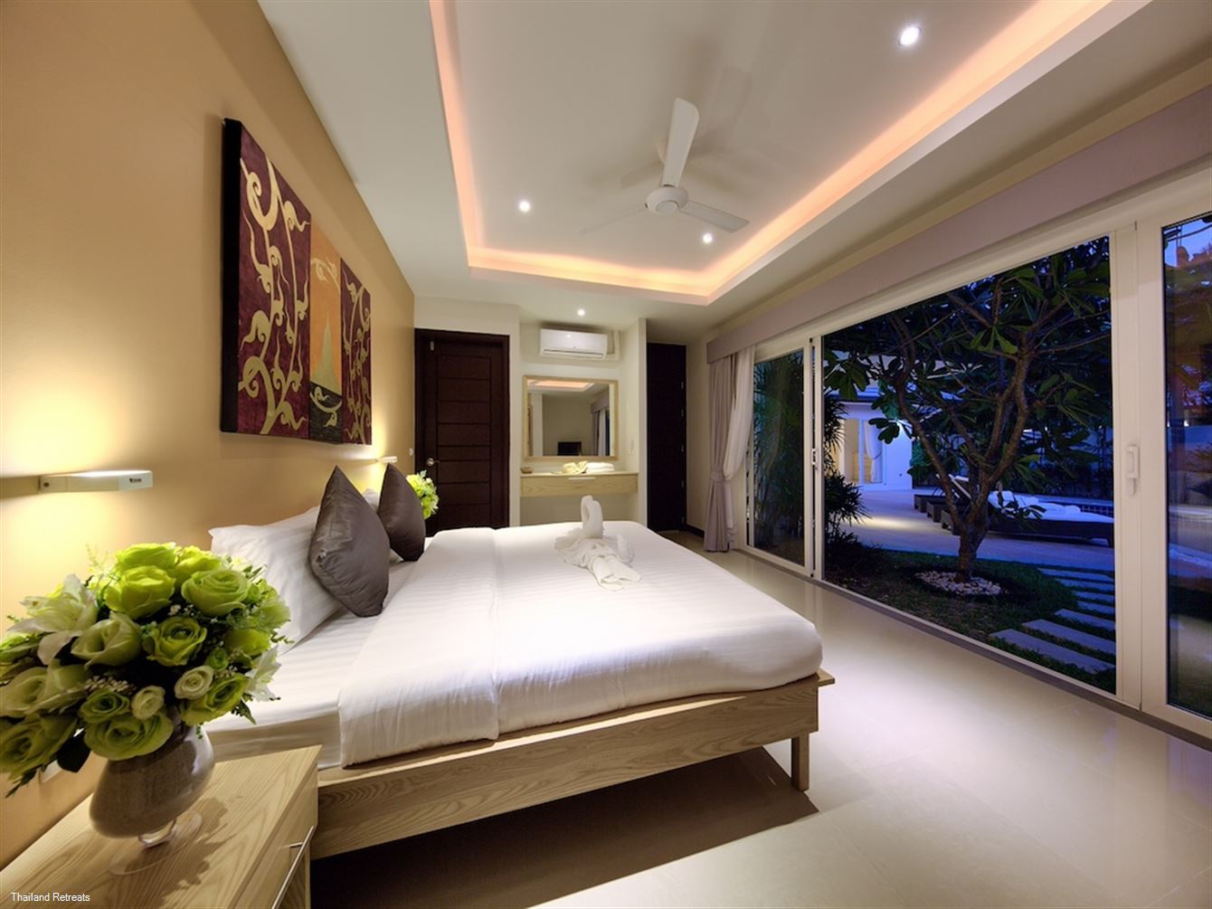 Baan Rim Talay