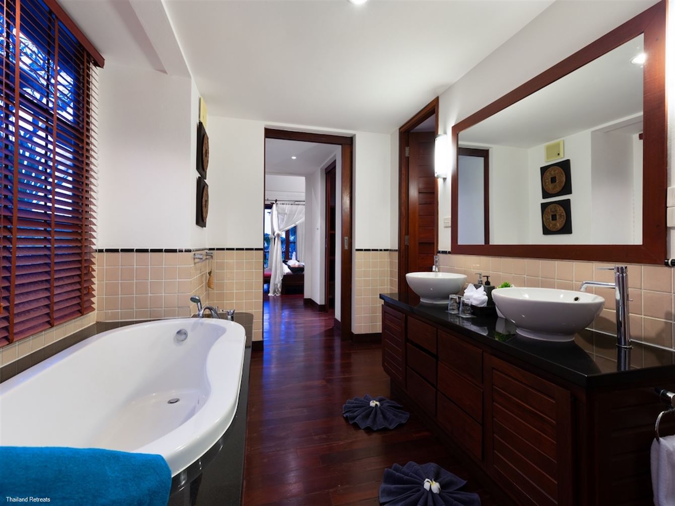 Aqua Vista 26