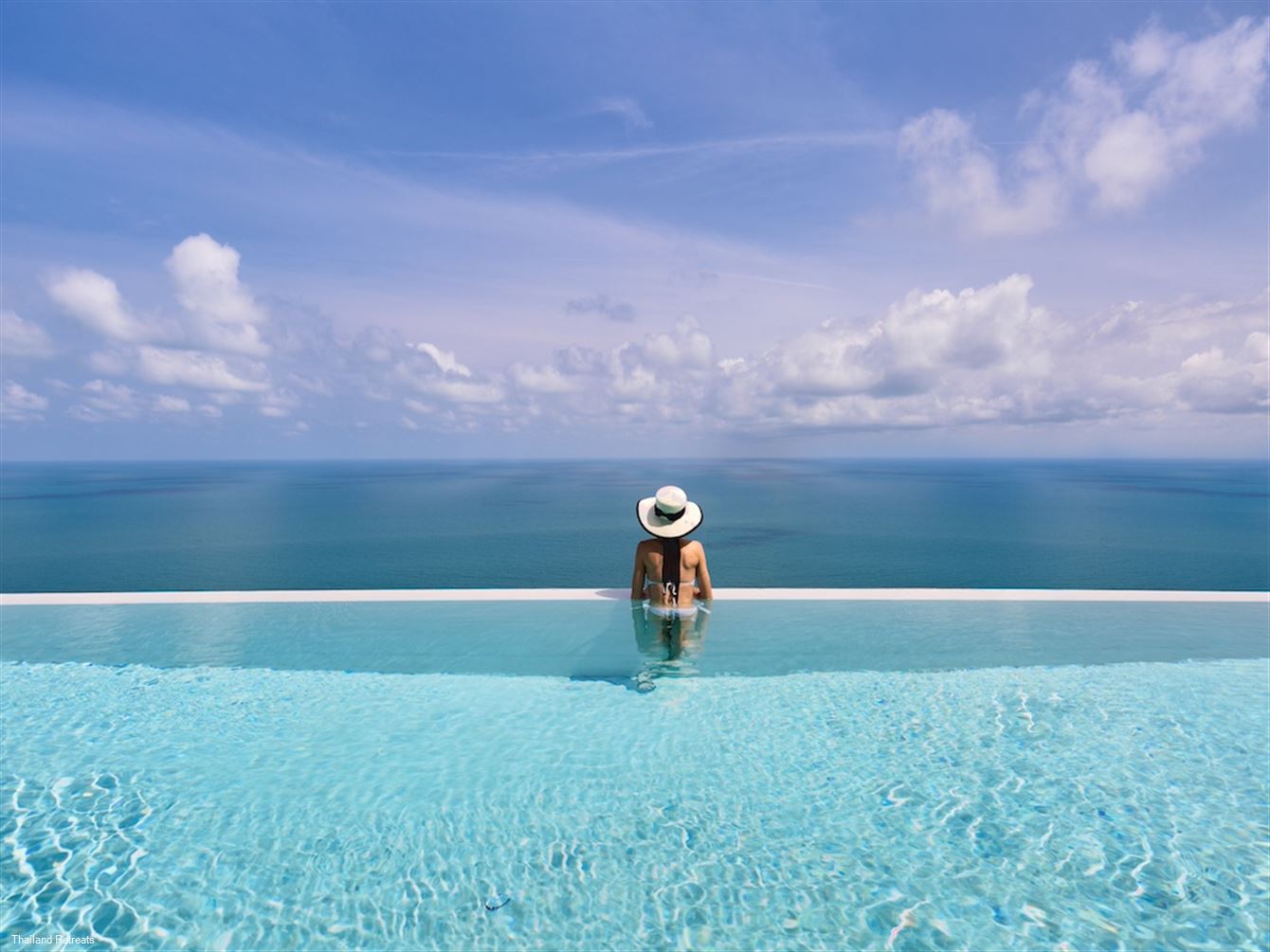 Chaweng Peak Villas
