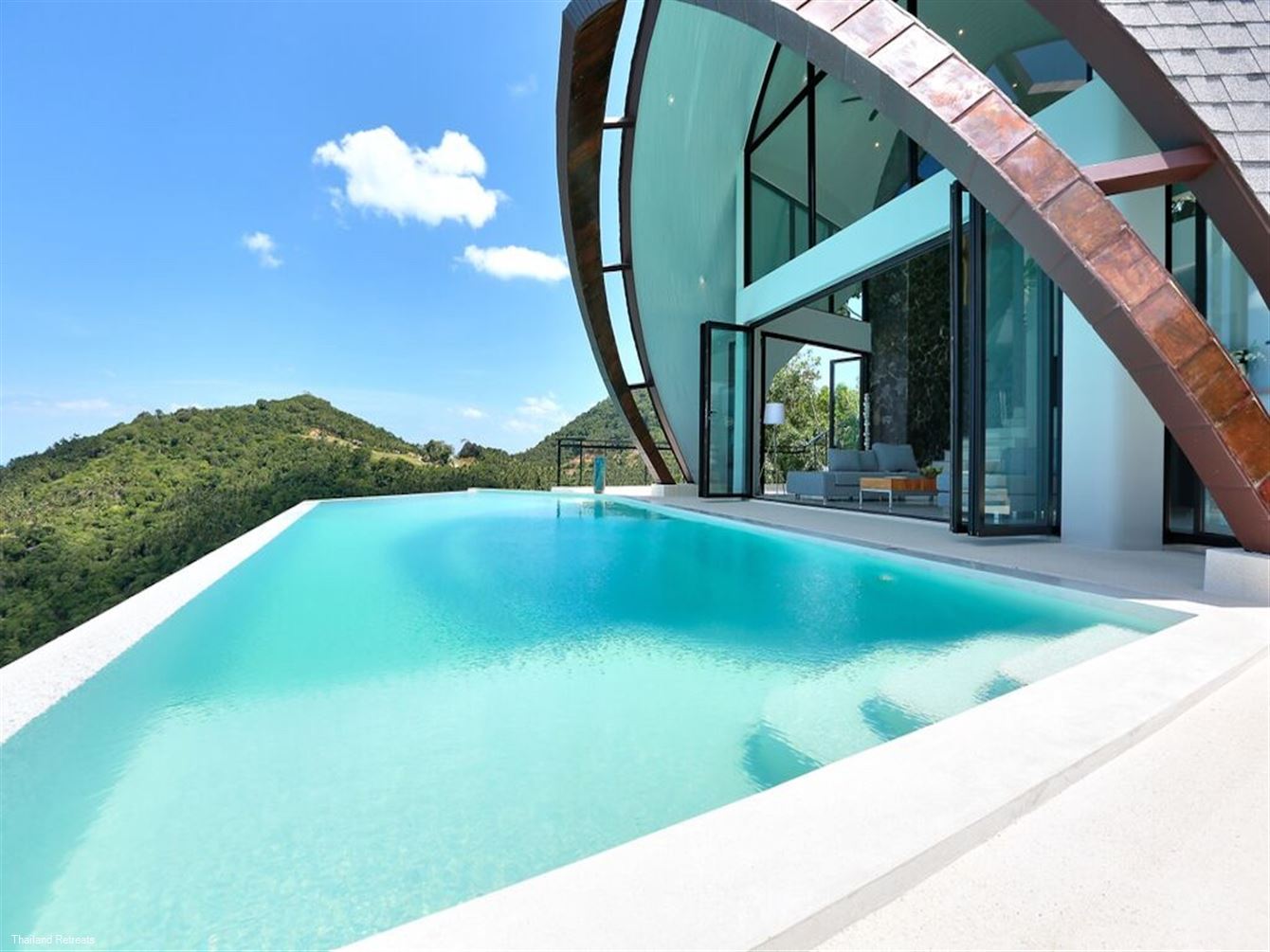 Chaweng Peak Villas