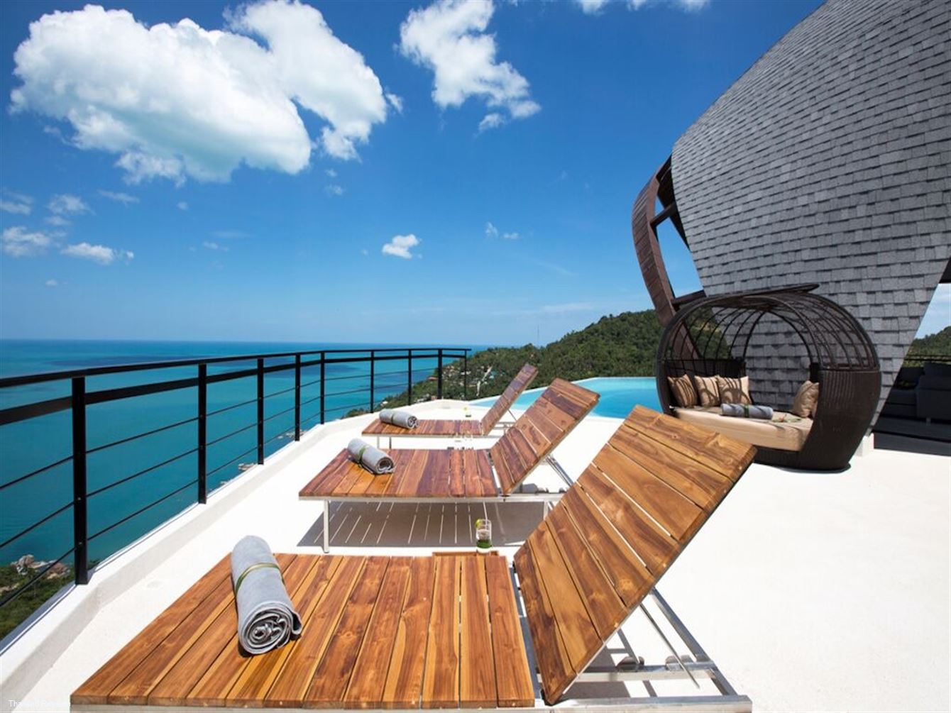 Chaweng Peak Villas