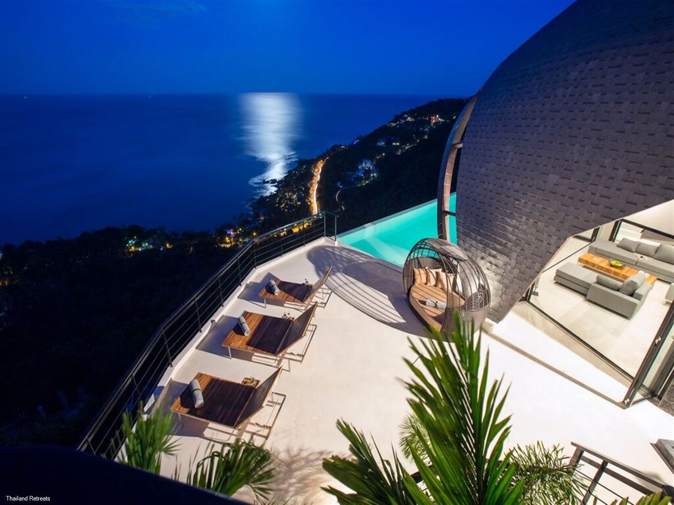 Chaweng Peak Villas