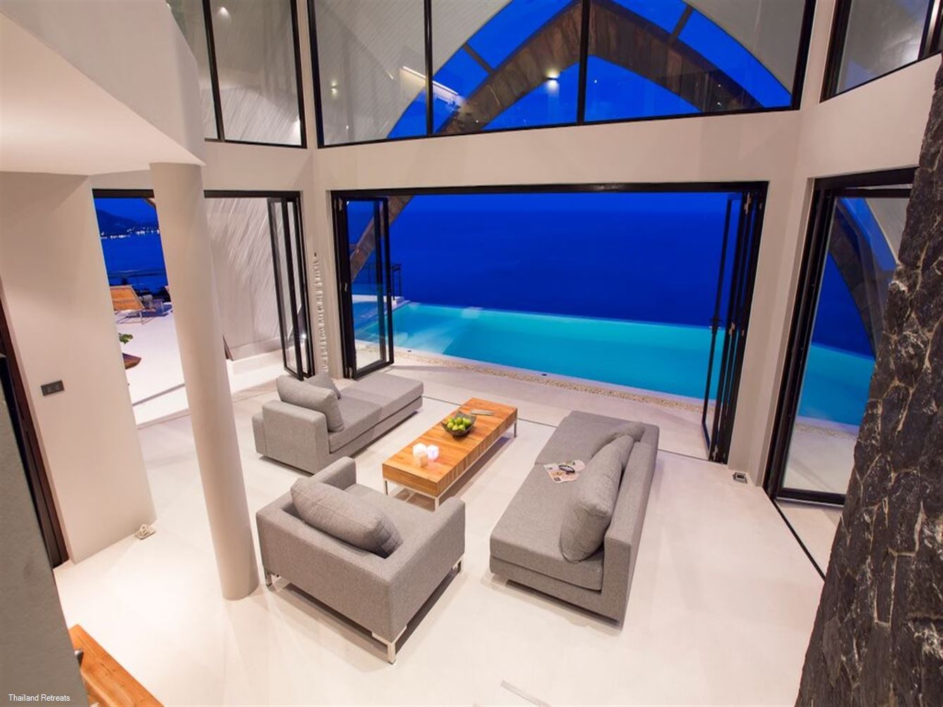 Chaweng Peak Villas