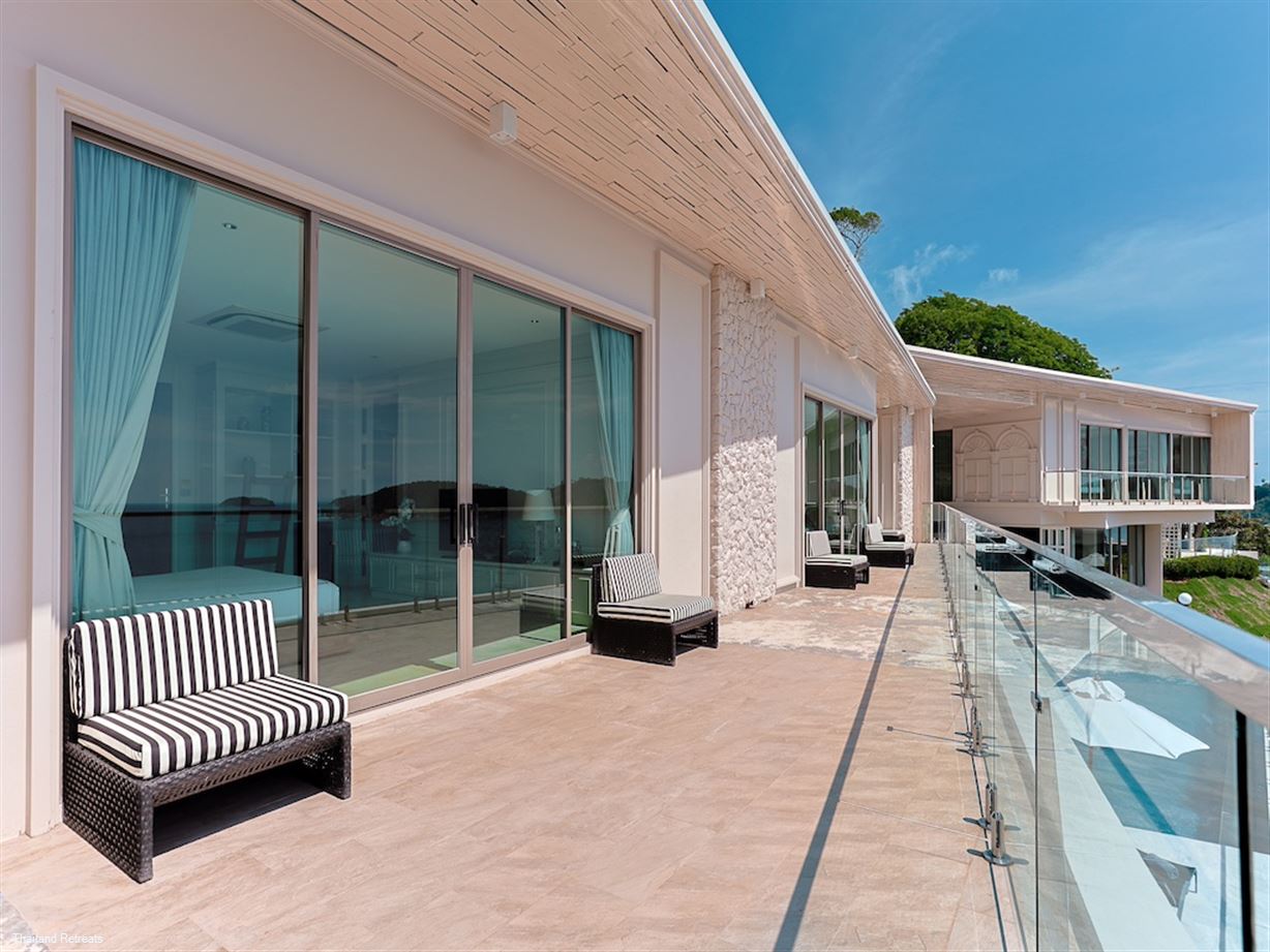 Villa W Collection