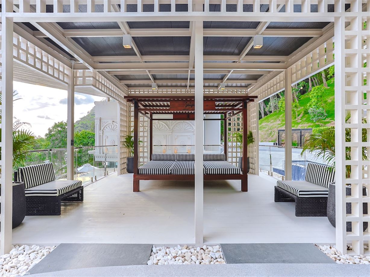 Villa W Collection