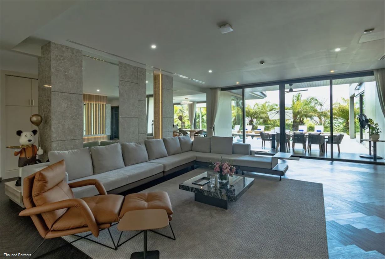 Lion Villa