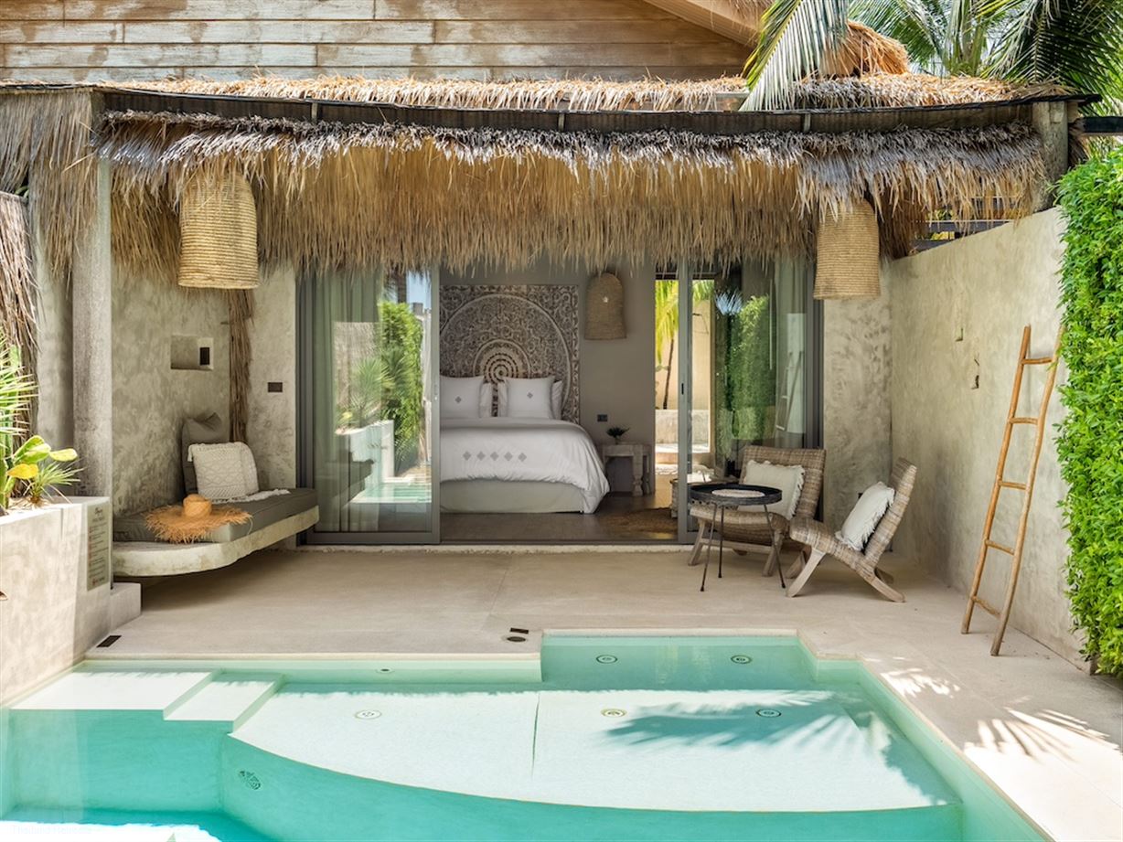 Odyssey Luxury Beachfront Mansion